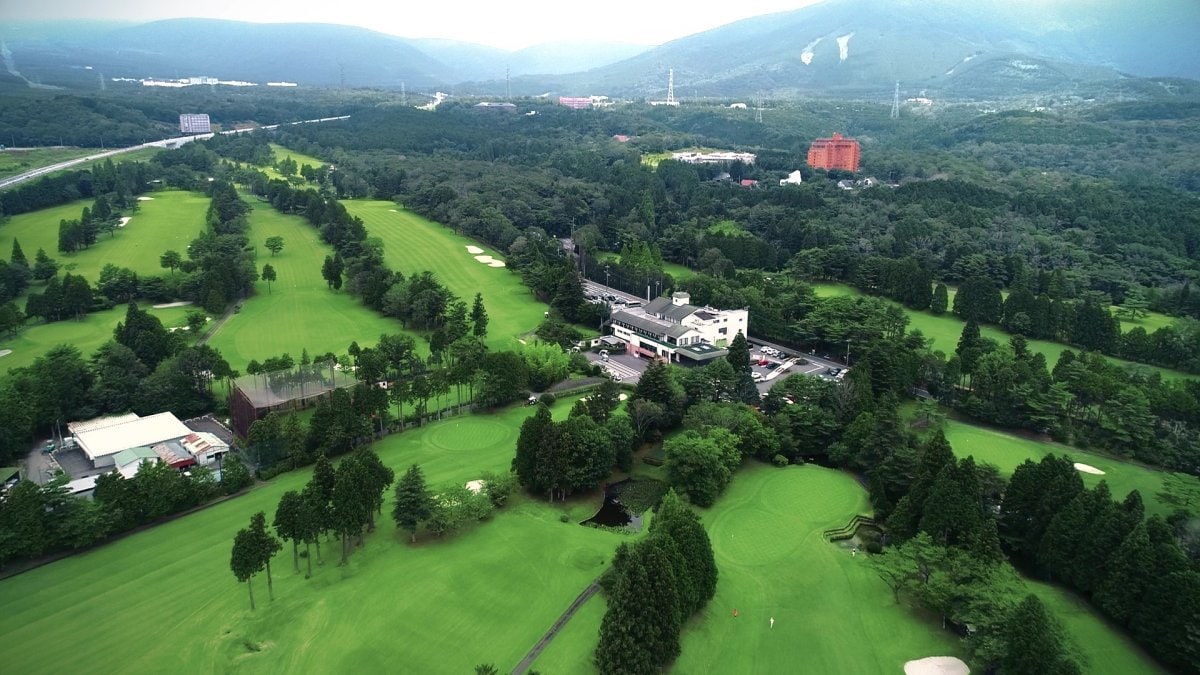ゴルフ場全景写真