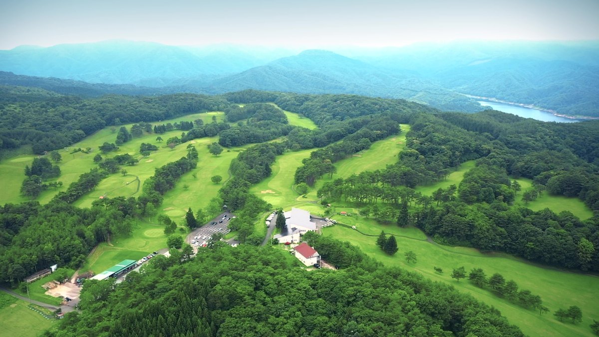 ゴルフ場全景写真