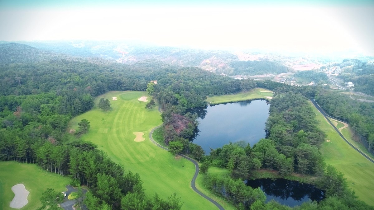 ゴルフ場全景写真