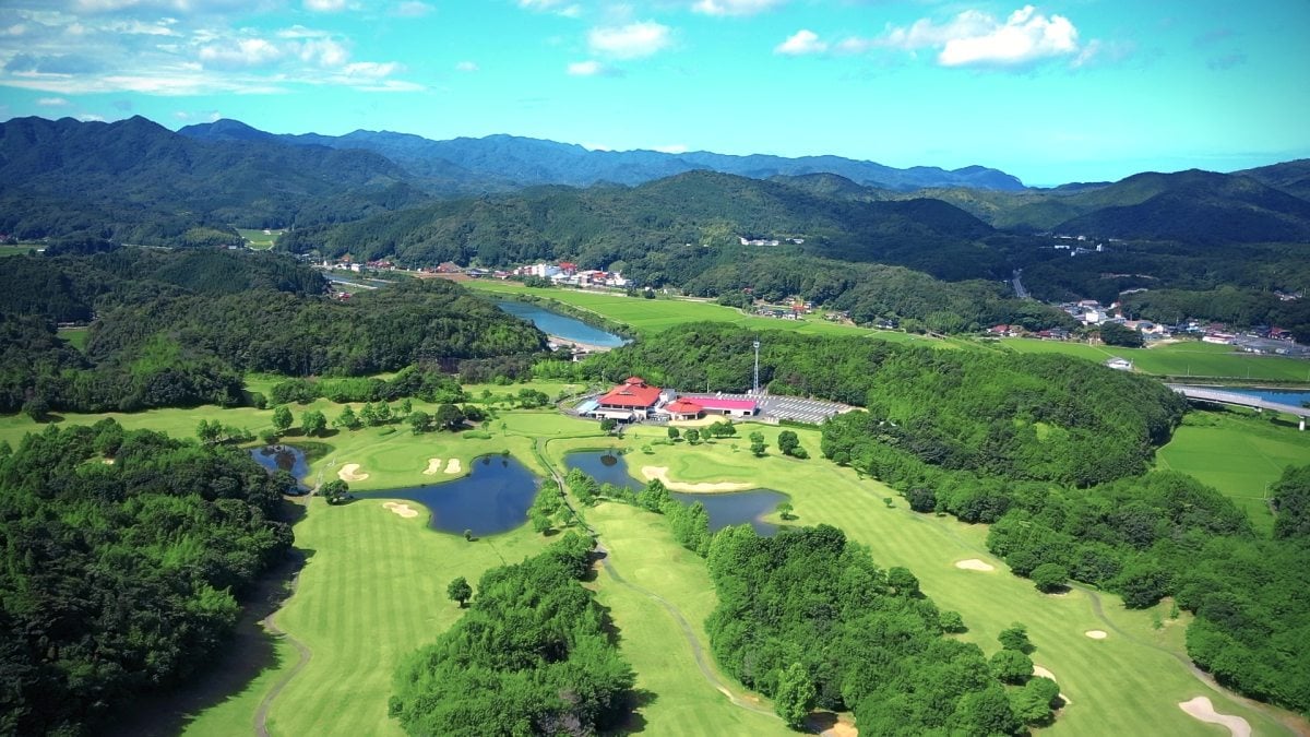 ゴルフ場全景写真
