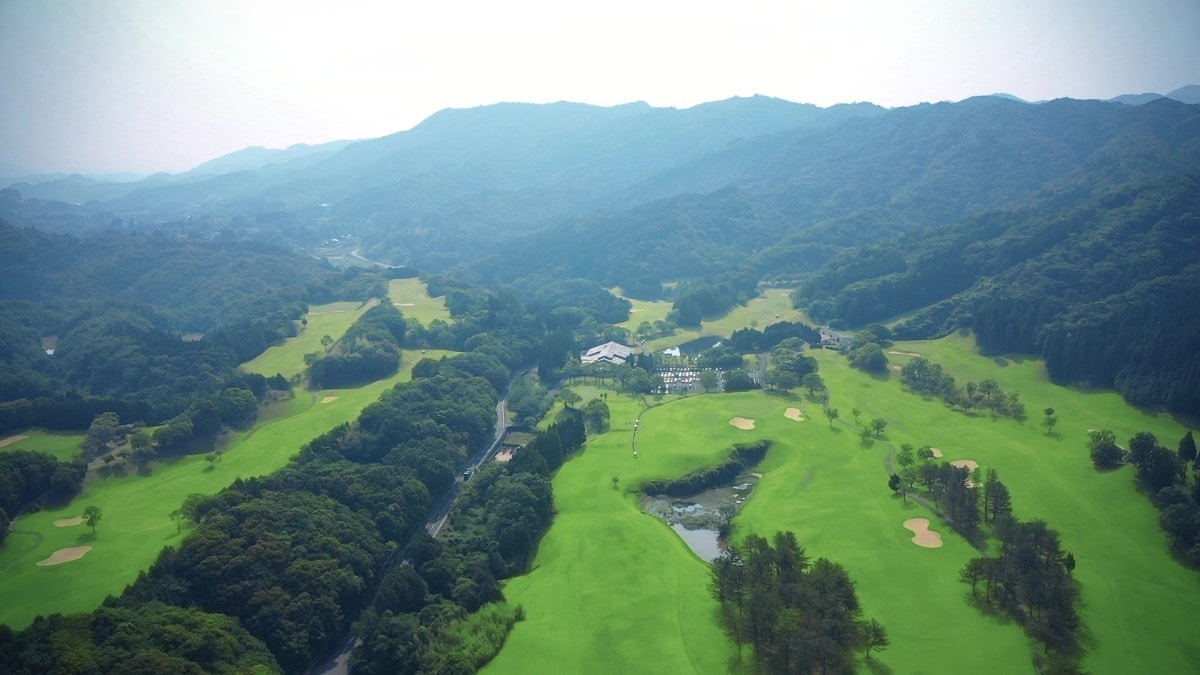 ゴルフ場全景写真