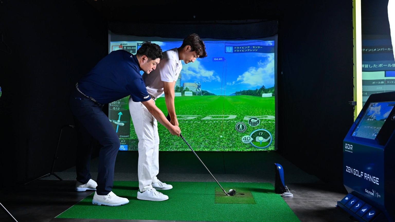 ZEN GOLF RANGE　ラクーン南越谷店