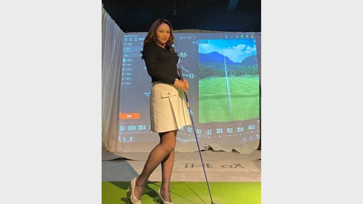 夫馬菜月ゴルフレッスン　GOLVI GOLF LOUNGE GINZA