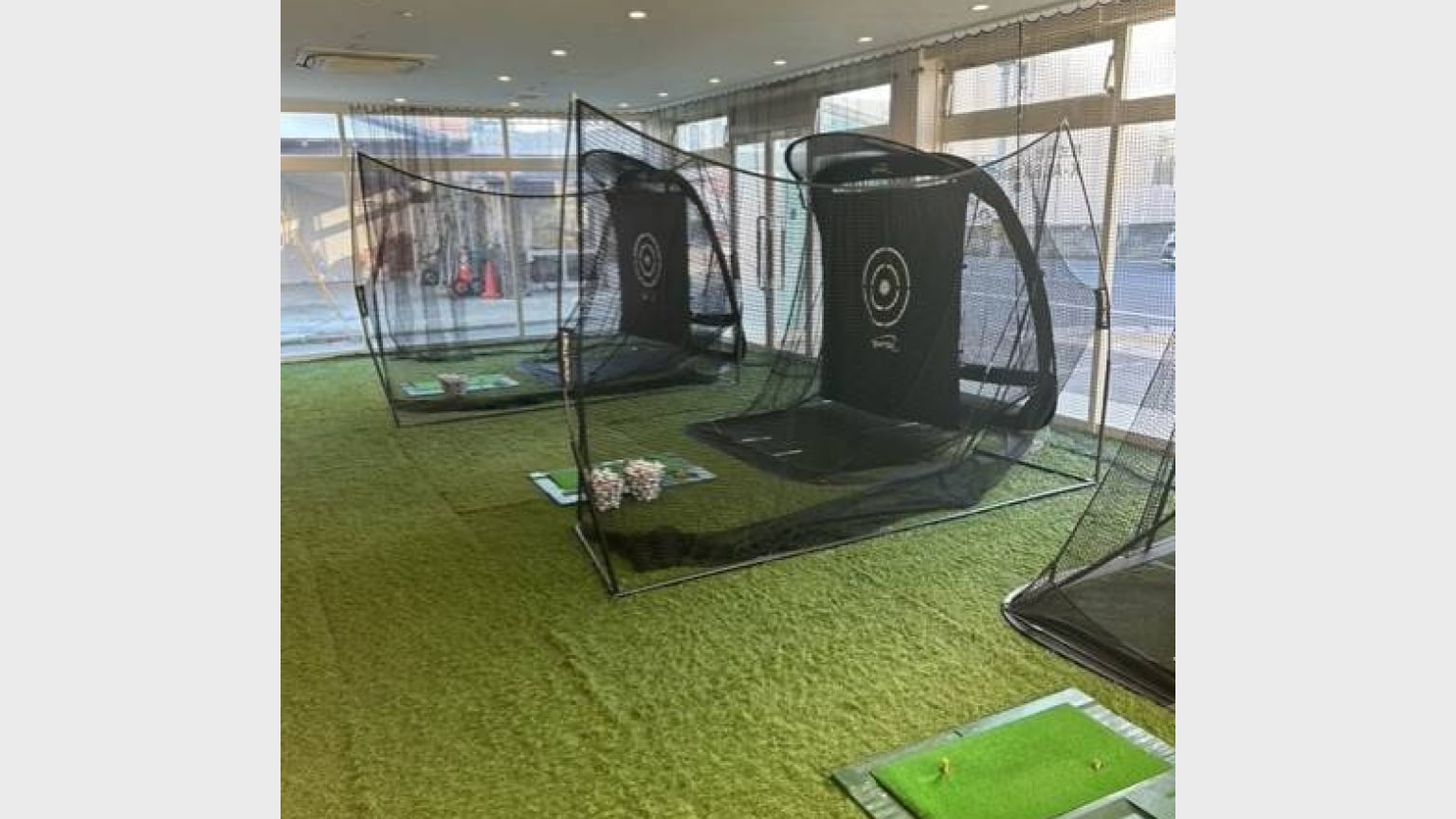 室内ゴルフ練習場 GOLF CLINIC